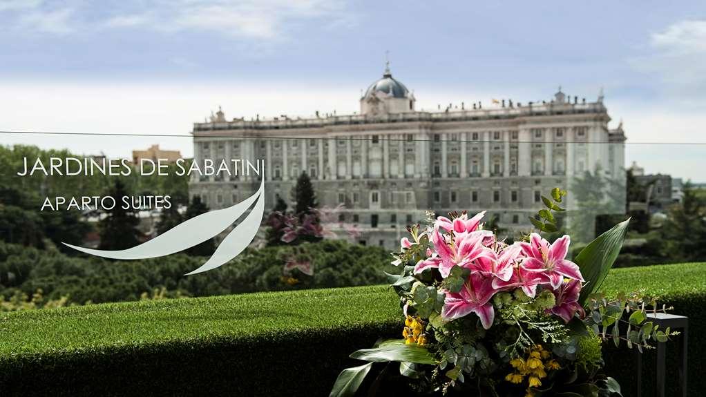 Apartosuites Jardines De Sabatini Madrid Faciliteter billede